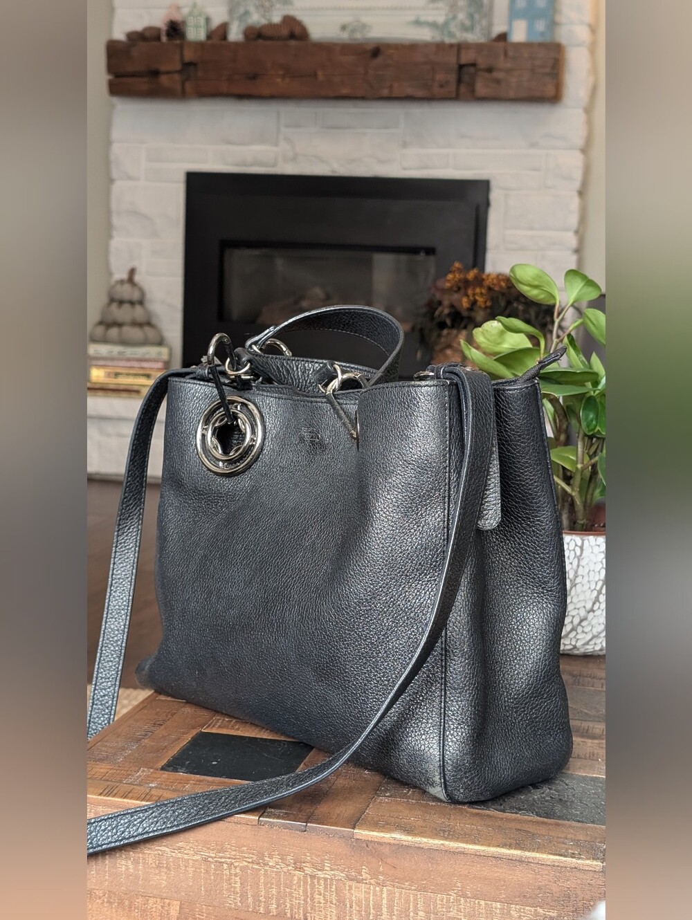 Arezzo Leathe Pebbled Tote Bag - Women's Shoulder Handbag